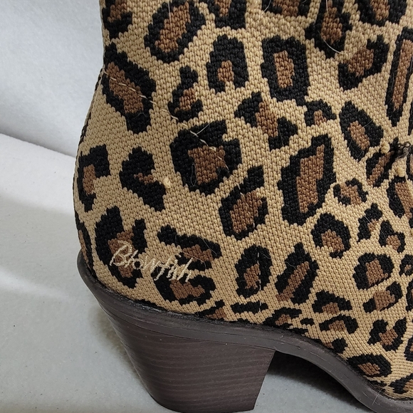 Blowfish Leopard Print Pull-On Block Heel Sock Ankle Booties Size 11 - Picture 5 of 12
